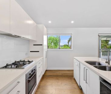 Peaceful Family Living with Space, Privacy & Entertaining Appeal - Photo 6