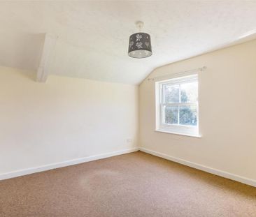3 bedroom detached house to rent - Photo 4