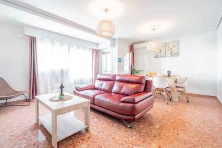 Avenida del Puerto, Valencia, Valencian Community 46023 - Photo 4