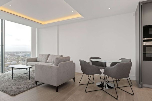 Furnished 2 bed on the 30th floor of Carrara Tower, part of the highly anticipated 250 City Road. - Photo 1