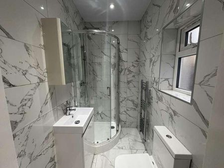 Hounslow, Null, TW3 - Photo 5