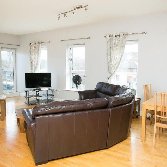 E.4.1 Whitehall Square Penthouse, Lisburn Road, Belfast, BT12 5EG - Photo 1