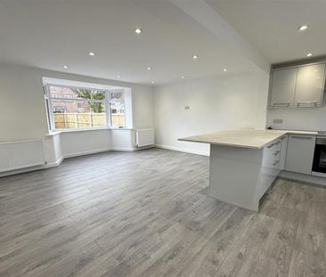 3 Bedroom Semi Detached Available Arranging tenancy - Photo 5