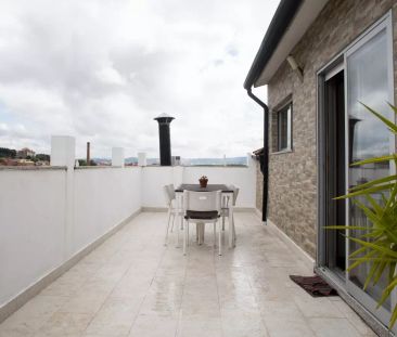 4-bedroom apartment for rent in Campanhã - Photo 1