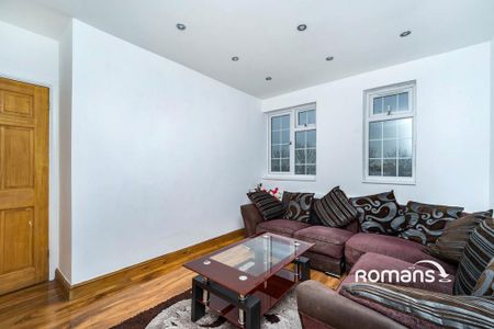 3 bedroom flat to rent - Photo 2
