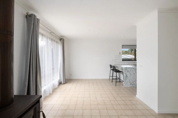 Neat as a pin.. - Photo 1