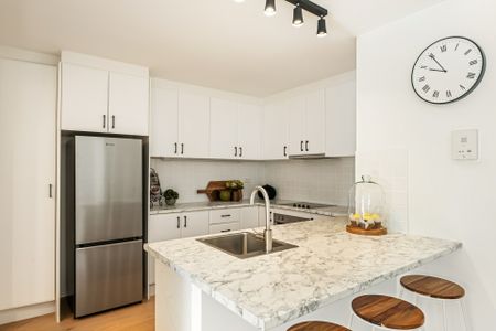 Immaculate Apartment Just Steps from Avalon Village and Beach - Photo 4