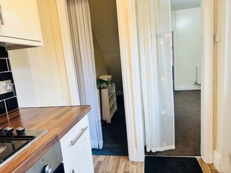 Lovat Road, Preston - Photo 5