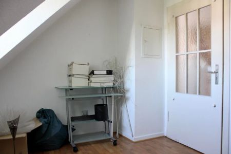 ANFRAGESTOP ***Dachgeschosswohnung mit Altbau-Charme!*** - Photo 2