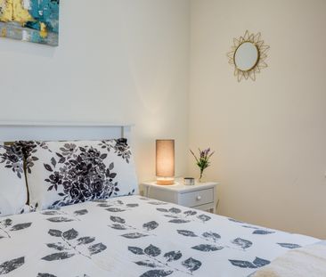 1 Bed Flat, Danbury Street, N1 - Photo 2