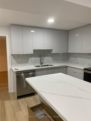 For Lease - 33 Country Heights Drive, Richmond Hill, Ontario - Photo 1