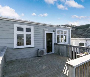Furnished home in Lyall Bay SHORT TERM ONLY - Photo 5