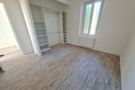 Location Appartement 2 pièces 41m² TOULON 83000 - Photo 5