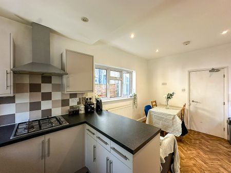 Room 4, Abbey Road, Cambridge - Photo 5