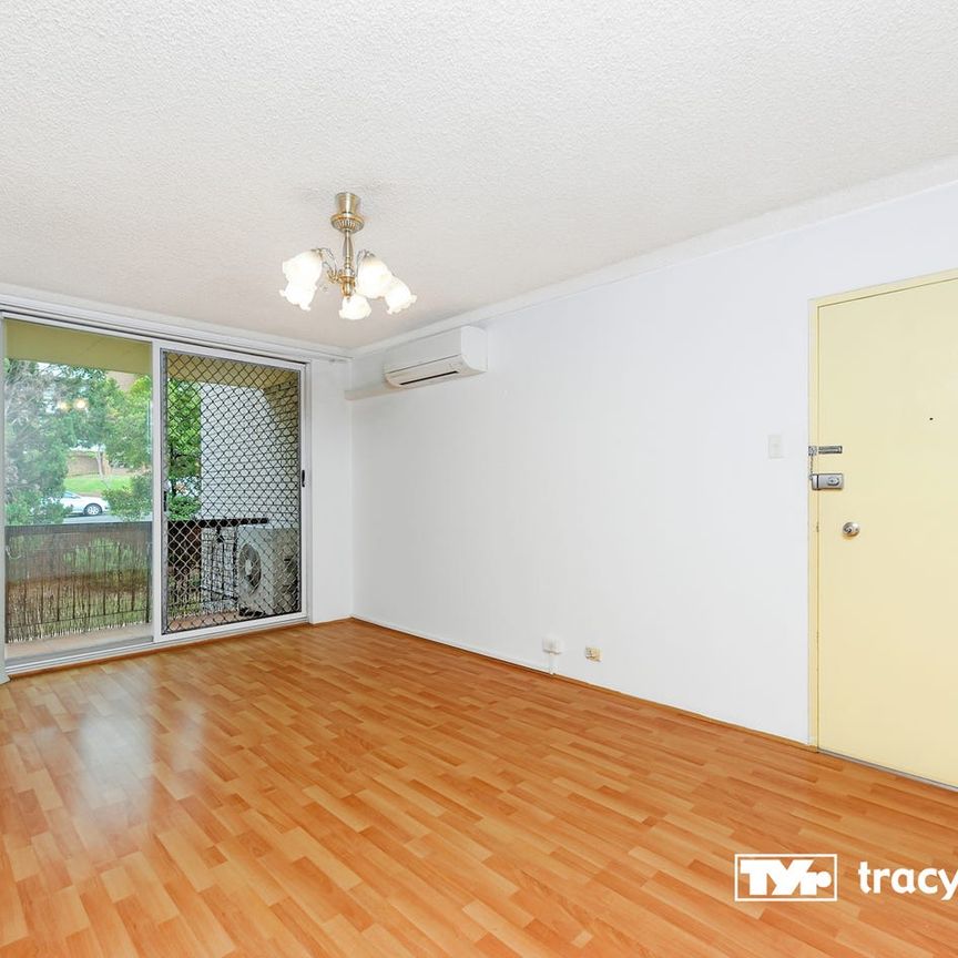 Two Bedrooms Apartment in Prime Location - Photo 1