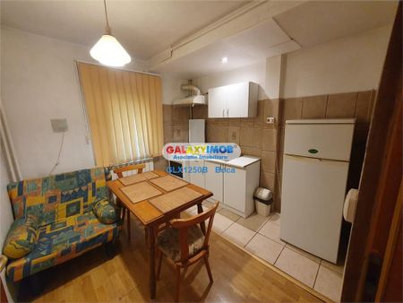 GARSONIERA DECOMANDATA - DECEBAL - Fotografie 4