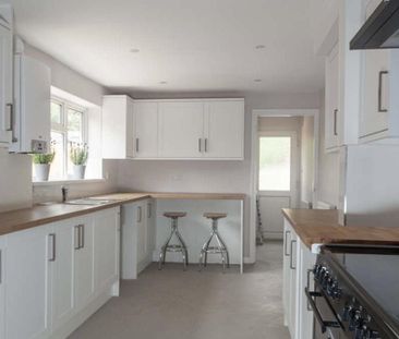 1 bedroom in a flat share to rent - Photo 4