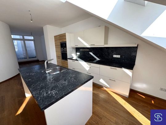 Provisionsfrei: Zentrumsnahe 131m² DG-Wohnung mit Einbauküche - 1090 Wien - Photo 1