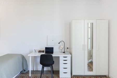 Carrer de Bailèn, Barcelona, Catalonia 08010 - Photo 3