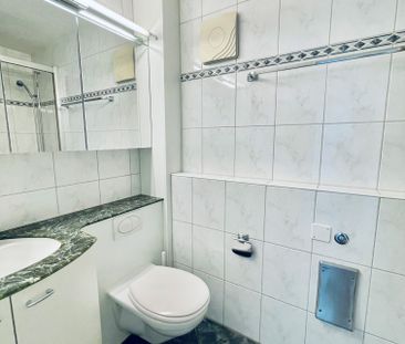 Stilvolle 3.5-Zimmer-Wohnung im Herzen von Dübendorf - Photo 1