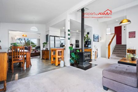 Fantastic family home in leafy Parihaka - Photo 2