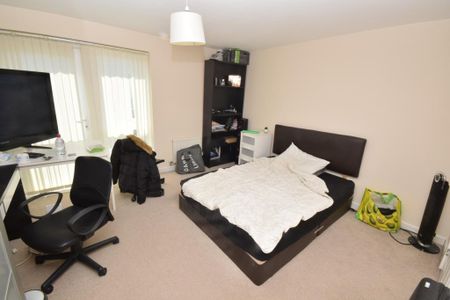 4 bedroom house to rent - Photo 4