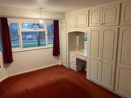 3 bedroom semi-detached house to rent - Photo 3