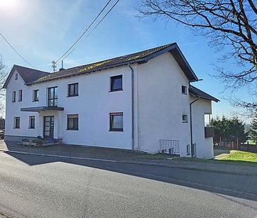 Dachgeschosswohnung mit Balkon und traumhaften Ausblick ins Grüne! - Foto 6