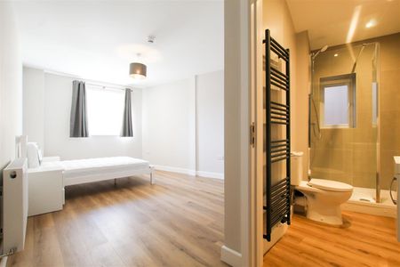 Room 1, High Street, Cherry Hinton, Cambridge - Photo 3