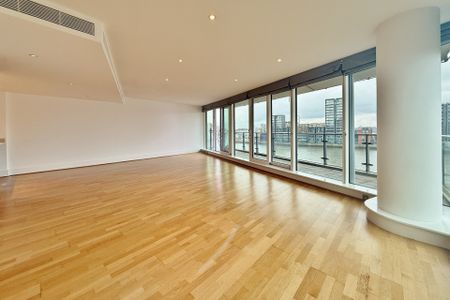 Ensign House, Juniper Drive, Battersea, London, SW18 - Photo 2