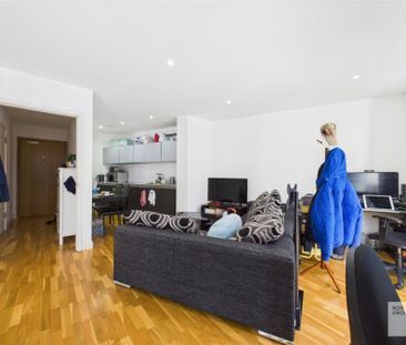 Piccadilly Place :: Manchester - Photo 1
