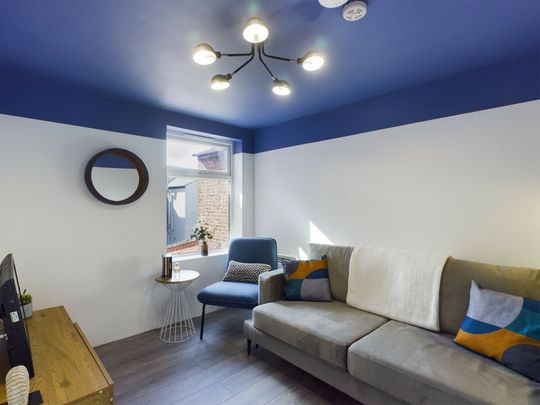 Room in a Shared House, Saxony Road, L7 - Photo 1
