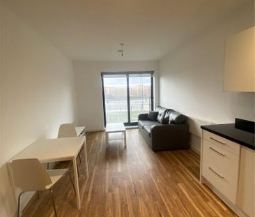 1 bedroom flat to rent - Photo 2