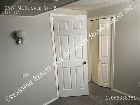 2424 McDonald St - B, Regina, S4N 2Z3 - Photo 4