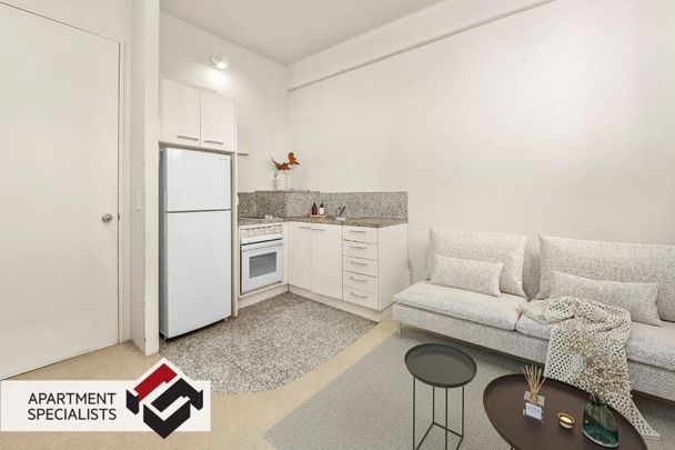 Central CBD Furnished 1BR Apt! - Photo 1