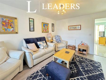 3 bedroom terraced house to rent - Photo 3