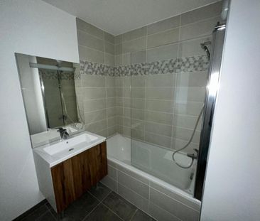Location Appartement 3 pièces 59m² LE BOURGET DU LAC 73370 - Photo 5