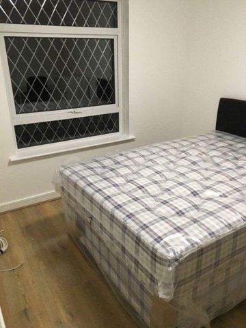 3 bedroom house share to rent - Photo 3