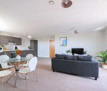 3 bedroom apartment to rent - Photo 2