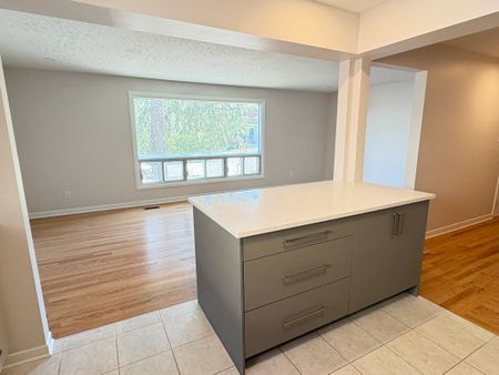 For Lease - 816 Dundee Avenue Unit# 1, Britannia Heights - Queensway Terrace N and Area, Ontario - Photo 3