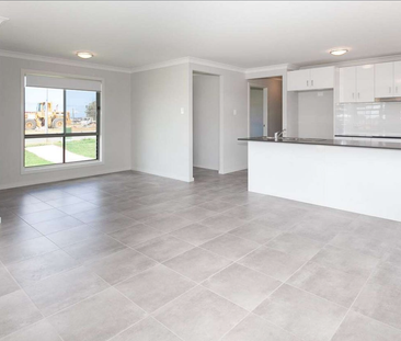 73 Village Boulevard,PIMPAMA - Photo 1