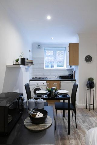 Studio to rent - Photo 4
