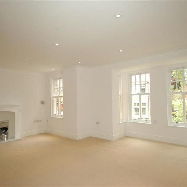 2 Bedroom Apartment To Let - Photo 1
