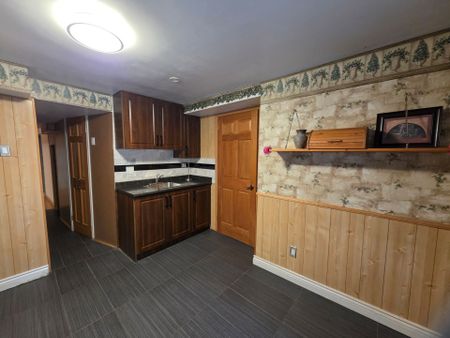 For Lease - 6585 Eastridge Road, Mississauga, Ontario - Photo 3