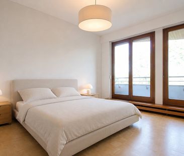 RARE: unique 4.5 room apartment in a private residence/spacieux 4.5 pièces dans une résidence privée - Photo 3