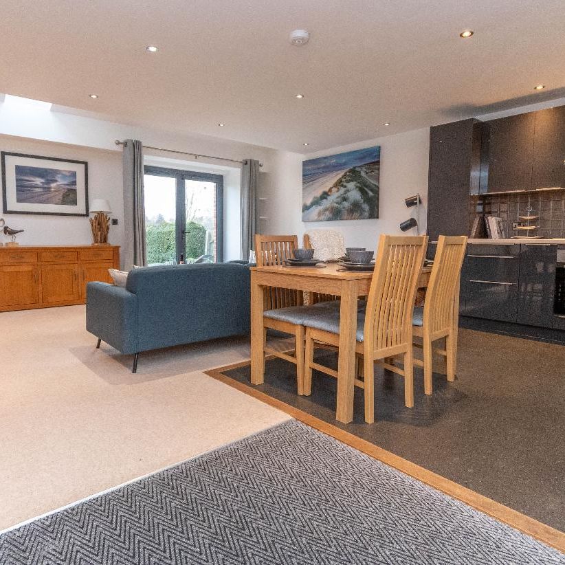 Oystercatcher, 6 The Old Vicarage, Scarborough Road, Walsingham - Photo 1