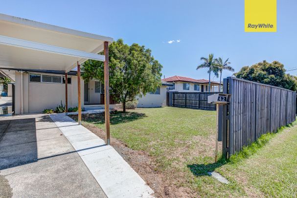 Modern Elegance, Solar, Multiple Car Spaces, Prime Location Plus Home Office - Photo 1