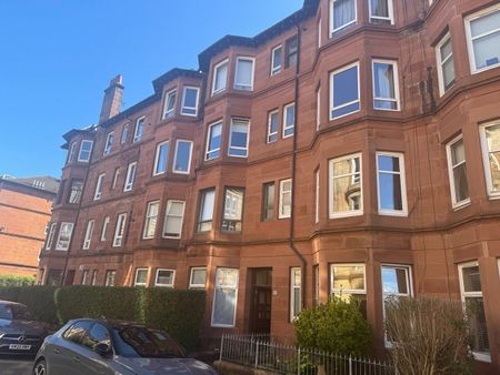1 Bed Flat, Battlefield Avenue, G42 - Photo 2