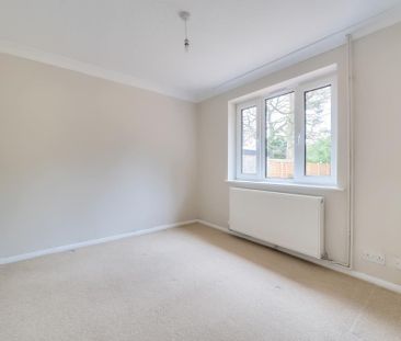 3 bedroom detached bungalow to rent - Photo 5