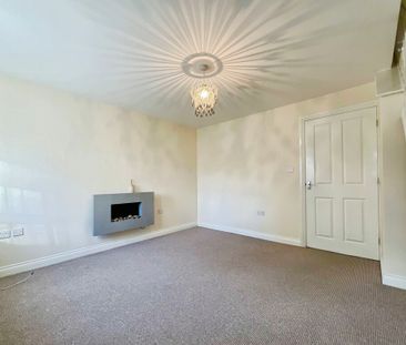 2 bedroom Semi-Detached House to let - Photo 2